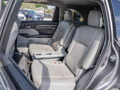 Used 2017 Toyota Highlander 4d SUV AWD Limited at A Motors Sales & Finance near San Antonio, TX