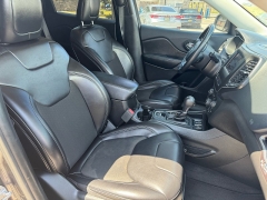 Used 2019 Jeep Cherokee 4d SUV FWD Latitude Plus 2.4L at A Motors Sales & Finance near San Antonio, TX