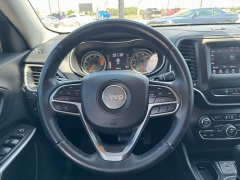 Used 2019 Jeep Cherokee 4d SUV FWD Latitude Plus 2.4L at A Motors Sales & Finance near San Antonio, TX
