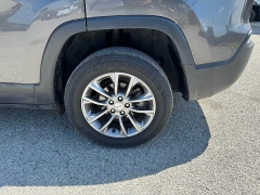 Used 2019 Jeep Cherokee 4d SUV FWD Latitude Plus 2.4L at A Motors Sales & Finance near San Antonio, TX