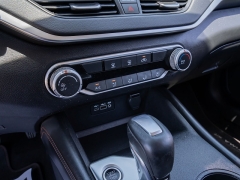 Used 2020  Nissan Altima 4d Sedan FWD 2&period;5L SR at A Motors Sales & Finance near San Antonio&comma; TX