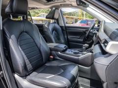Used 2020  Toyota Highlander 4d SUV FWD XLE at A Motors Sales & Finance near San Antonio&comma; TX