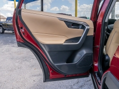 Used 2019  Toyota RAV4 4d SUV FWD LE at A Motors Sales & Finance near San Antonio&comma; TX