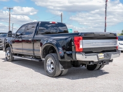 Used 2018  Ford Super Duty F-350 4WD Crew Cab Lariat DRW Longbed at A Motors Sales & Finance near San Antonio&comma; TX