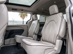 Used 2020  Chrysler Pacifica 4d Wagon Limited at A Motors Sales & Finance near San Antonio, TX