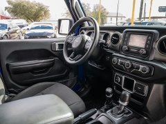 Used 2018  Jeep Wrangler Unlimited 4d SUV 4WD Sport at A Motors Sales & Finance near San Antonio&comma; TX