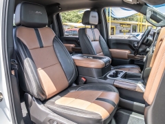 Used 2022  Chevrolet Silverado 2500HD 4WD Crew Cab 159" High Country Dsl at A Motors Sales & Finance near San Antonio&comma; TX