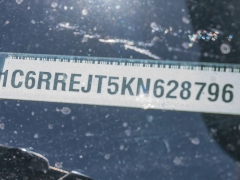 Used 2019  Ram 1500 2WD Crew Cab Laramie at A Motors Sales & Finance near San Antonio&comma; TX