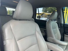 Used 2020 Honda Pilot 4d SUV FWD EX at A Motors Sales & Finance near San Antonio, TX