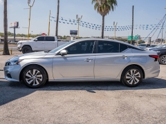 Used 2019 Nissan Altima 4d Sedan FWD 2.5L S at A Motors Sales & Finance near San Antonio, TX