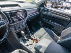 Used 2021  Volkswagen Atlas 3&period;6L V6 SE w&sol;Technology 4MOTION at A Motors Sales & Finance near San Antonio&comma; TX