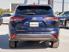 Used 2020  Toyota Highlander 4d SUV FWD LE at A Motors Sales & Finance near San Antonio, TX