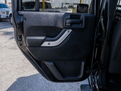 Used 2016  Jeep Wrangler Unlimited 4d Convertible Sahara at A Motors Sales & Finance near San Antonio&comma; TX