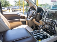Used 2018  Ford F-150 2WD SuperCrew Lariat 5 1&sol;2 at A Motors Sales & Finance near San Antonio&comma; TX