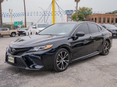 Used 2020  Toyota Camry 4d Sedan SE at A Motors Sales & Finance near San Antonio, TX