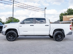 Used 2014 Toyota Tundra 4WD CrewMax SR5 5.7L FFV at A Motors Sales & Finance near San Antonio, TX