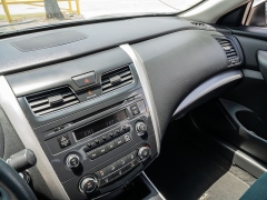 Used 2015  Nissan Altima 4d Sedan S 2&period;5L at A Motors Sales & Finance near San Antonio&comma; TX