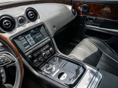 Used 2015  Jaguar XJL 4d Sedan Portfolio at A Motors Sales & Finance near San Antonio&comma; TX