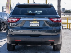 Used 2020  Chevrolet Traverse 4d SUV AWD LT Cloth w&sol;2FL at A Motors Sales & Finance near San Antonio&comma; TX