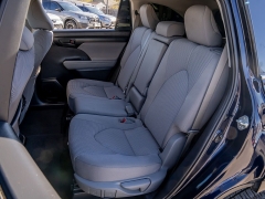 Used 2020  Toyota Highlander 4d SUV FWD LE at A Motors Sales & Finance near San Antonio, TX