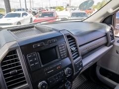 Used 2019  Ford Super Duty F-250 4WD Crew Cab XL Longbed at A Motors Sales & Finance near San Antonio&comma; TX