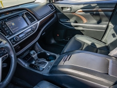 Used 2015 Toyota Highlander 4d SUV AWD Limited Platinum at A Motors Sales & Finance near San Antonio, TX