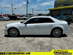 Used 2019 Chrysler 300 4d Sedan RWD Touring at A Motors Sales & Finance near San Antonio, TX