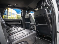 Used 2020  Ford Expedition 4d SUV 2WD XLT at A Motors Sales & Finance near San Antonio&comma; TX
