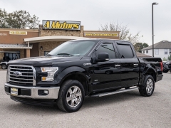 Used 2017  Ford F-150 2WD SuperCrew XLT 5 1/2 at A Motors Sales & Finance near San Antonio, TX
