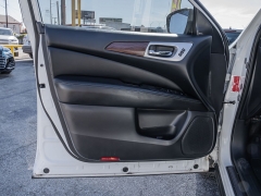 Used 2018  Nissan Pathfinder 4d SUV FWD Platinum at A Motors Sales & Finance near San Antonio&comma; TX