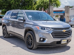 Used 2020  Chevrolet Traverse 4d SUV FWD LT Cloth w&sol;1LT at A Motors Sales & Finance near San Antonio&comma; TX