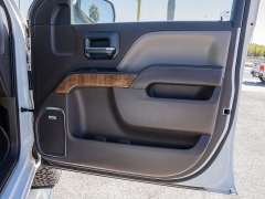 Used 2017  GMC Sierra 1500 4WD Crew Cab SLT at A Motors Sales & Finance near San Antonio, TX