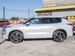 Used 2023  Mitsubishi Outlander SEL S-AWC at A Motors Sales & Finance near San Antonio&comma; TX