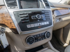 Used 2014  Mercedes-Benz M-Class 4d SUV ML350 at A Motors Sales & Finance near San Antonio&comma; TX