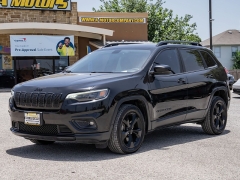 Used 2020  Jeep Cherokee 4d SUV FWD Latitude Plus Altitude 2&period;4L at A Motors Sales & Finance near San Antonio&comma; TX