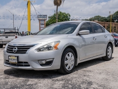 Used 2015  Nissan Altima 4d Sedan S 2&period;5L at A Motors Sales & Finance near San Antonio&comma; TX