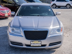 Used 2014  Chrysler 300 4d Sedan at A Motors Sales & Finance near San Antonio, TX