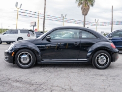 Used 2016  Volkswagen Beetle 2d Coupe Classic 1&period;8T at A Motors Sales & Finance near San Antonio&comma; TX