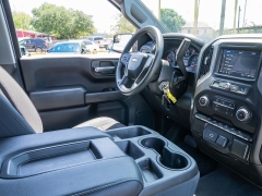 Used 2020  Chevrolet Silverado 1500 2WD Crew Cab Custom at A Motors Sales & Finance near San Antonio&comma; TX