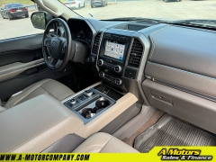 Used 2019 Ford Expedition Max 4d SUV 4WD XLT at A Motors Sales & Finance near San Antonio, TX