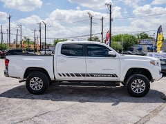 Used 2018  Toyota Tacoma 2WD Double Cab SR5 V6 at A Motors Sales & Finance near San Antonio&comma; TX