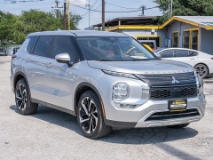 Used 2023  Mitsubishi Outlander SE FWD at A Motors Sales & Finance near San Antonio&comma; TX