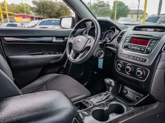 Used 2015  Kia Sorento 4d SUV FWD LX at A Motors Sales & Finance near San Antonio, TX