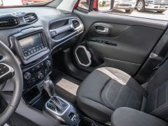 Used 2018  Jeep Renegade 4d SUV FWD Latitude at A Motors Sales & Finance near San Antonio&comma; TX