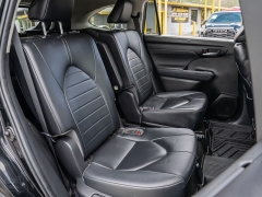 Used 2023  Toyota Highlander XLE FWD at A Motors Sales & Finance near San Antonio&comma; TX