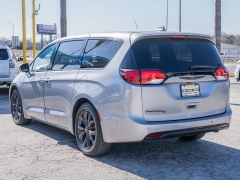 Used 2019  Chrysler Pacifica 4d Wagon Touring Plus at A Motors Sales & Finance near San Antonio&comma; TX