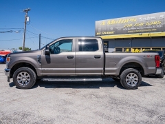 Used 2020 Ford Super Duty F-250 4WD Crew Cab XL at A Motors Sales & Finance near San Antonio, TX
