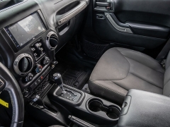 Used 2018  Jeep Wrangler JK Unlimited 4d SUV 4WD Sport at A Motors Sales & Finance near San Antonio&comma; TX