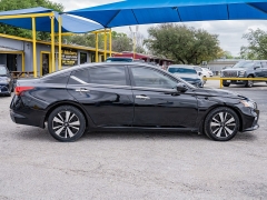Used 2022  Nissan Altima 2&period;5 SV Sedan at A Motors Sales & Finance near San Antonio&comma; TX