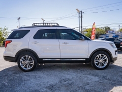 Used 2018  Ford Explorer 4d SUV FWD XLT at A Motors Sales & Finance near San Antonio, TX